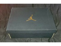 jordan 12 shoe box